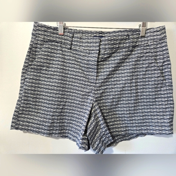 NAUTICA Navy And White Fan Patterned Cotton Shorts. Size 12 - Picture 1 of 13